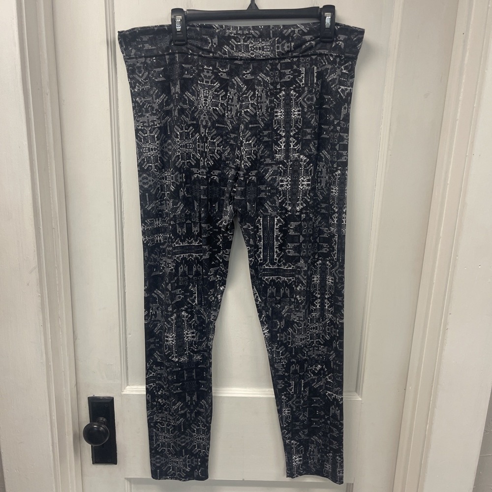 Cuddl Duds Womens Xl Stretch Leggings Black White Designs Soft